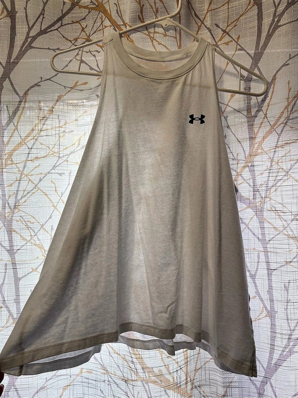 Under Armour Women's Gray Athletic Tank Top Like New